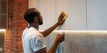 Why You Should Work With a Licensed Tile Contractor For You Master Bath