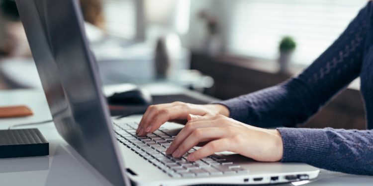 Why Staff Electronic Rostering and Scheduling Can Help Your Business Run Smoothly