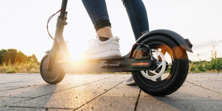 A popular electric scooter iSinwheel S9Pro