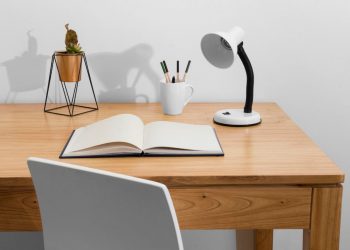Quick tips to Decorate your Study Desks on Budget