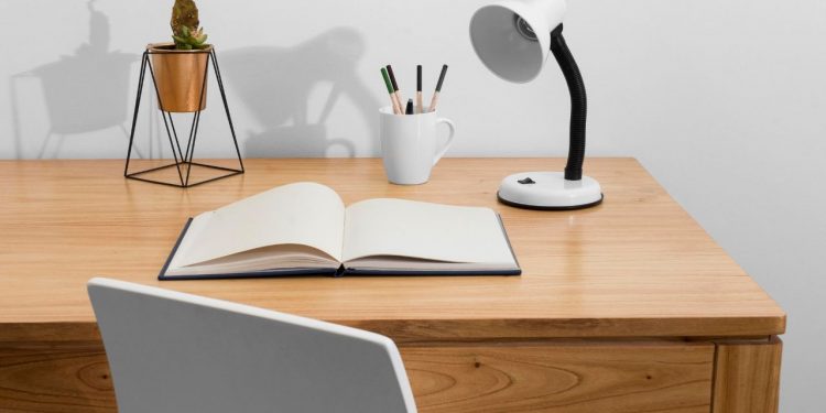 Quick tips to Decorate your Study Desks on Budget