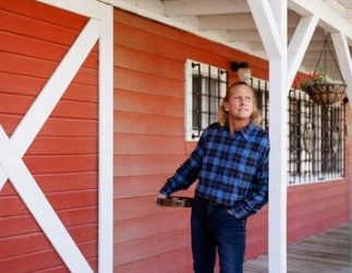 Why You Should Choose an Oak Framed Garage Over Metal Ones