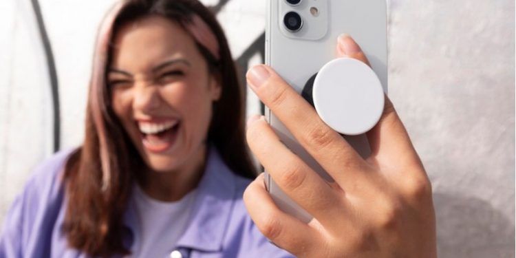 Can’t Hear on iPhone Unless on Speaker? Let’s Fix it Together!