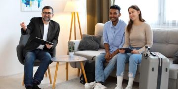 Hobart Accommodation & Tours