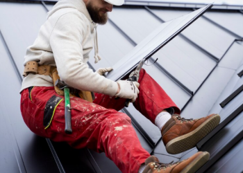 Mastering Your Home Maintenance: The Ultimate Guide to Gutters – Installation, Upkeep, and Common Issues