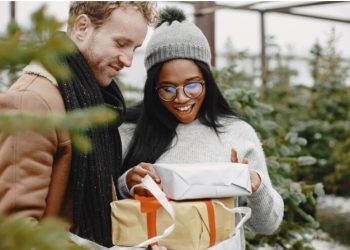 Personalised Presents: Crafting Meaningful Connections Through Thoughtful Gifts