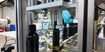 5 Signs You’ve Found the Right Cosmetic Manufacturer for Your Skincare Line 